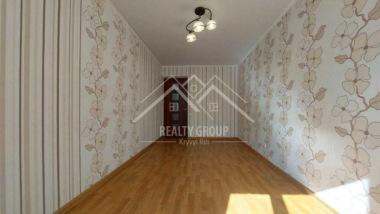 Продаж 3-кімнатній квартири в ЦМ р-ні, біля річки та парковки