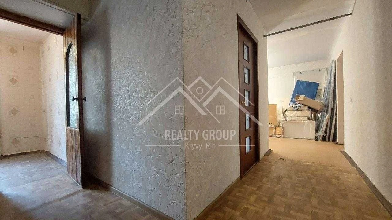 Продаж 3-кімнатній квартири в ЦМ р-ні, біля річки та парковки
