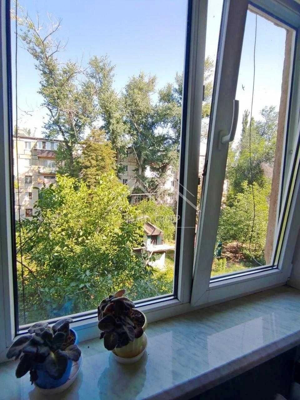 Продаж 3-кімнатного житла в Покровському районі