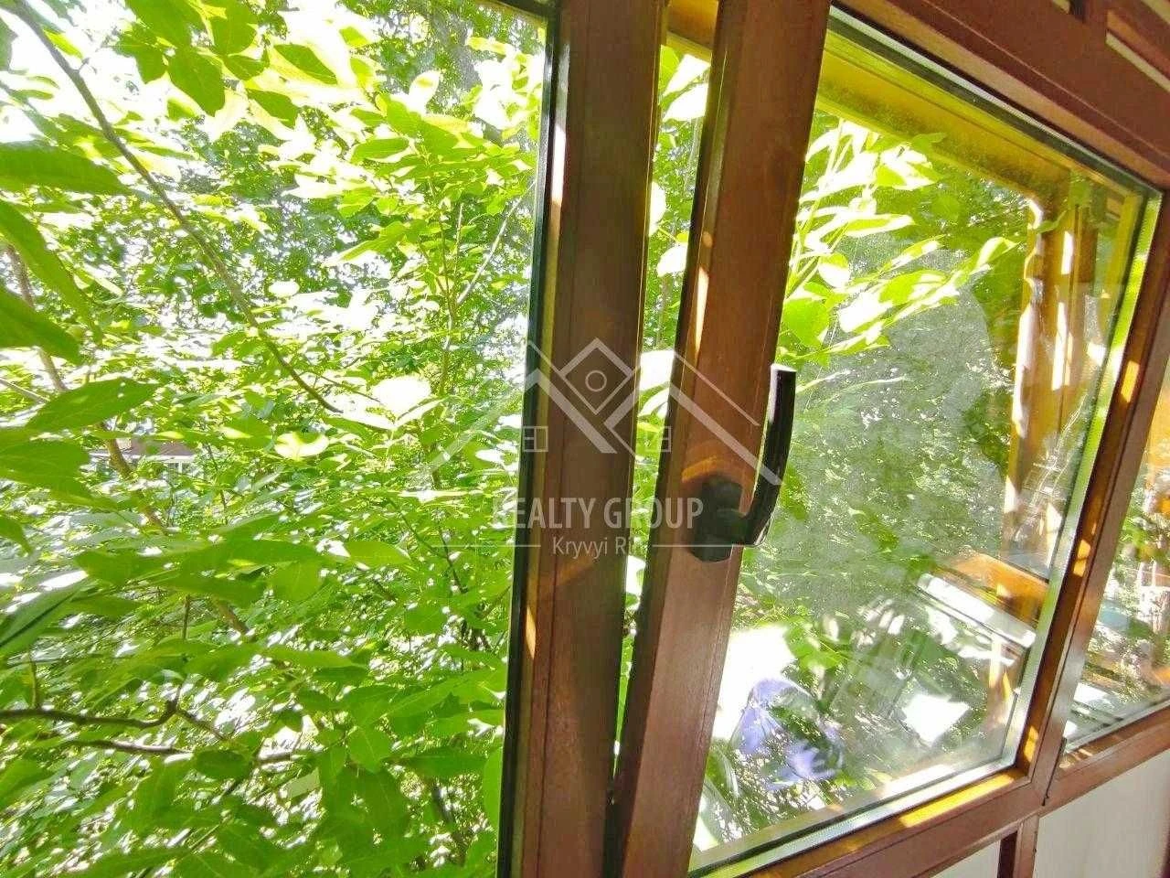 Продаж 3-кімнатного житла в Покровському районі