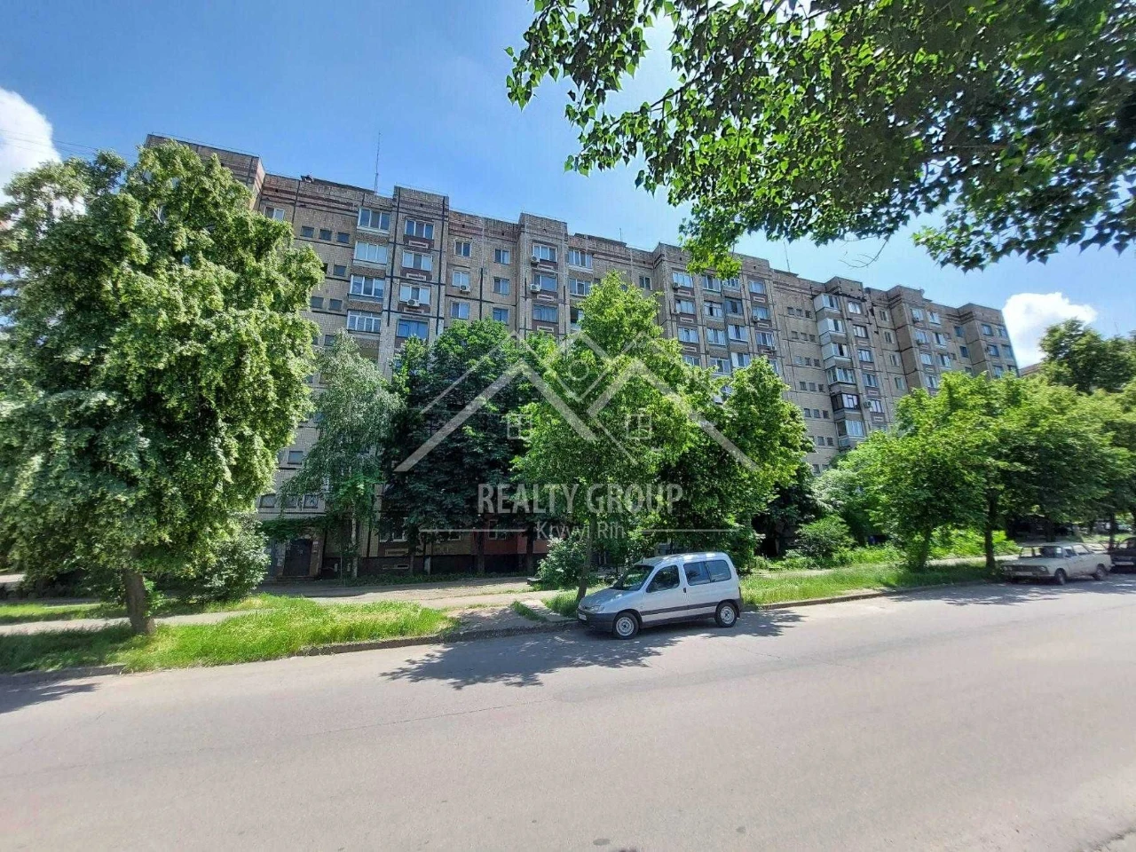 Продажа 1-комнатной квартиры с ремонтом, мебелью и техникой на бульваре Вечернем