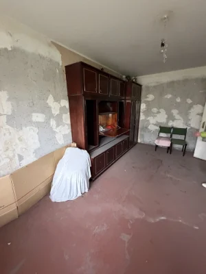 One-bedroom apartment for sale in the Hirnytsky microdistrict