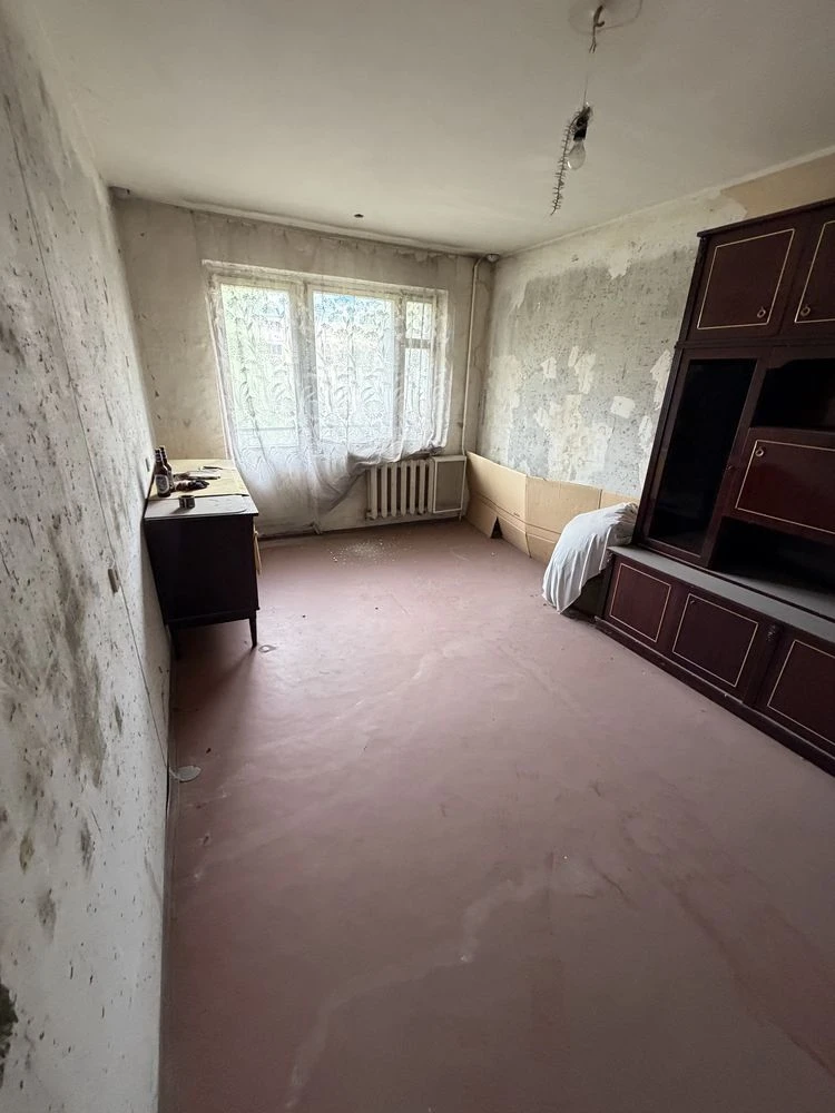 One-bedroom apartment for sale in the Hirnytsky microdistrict