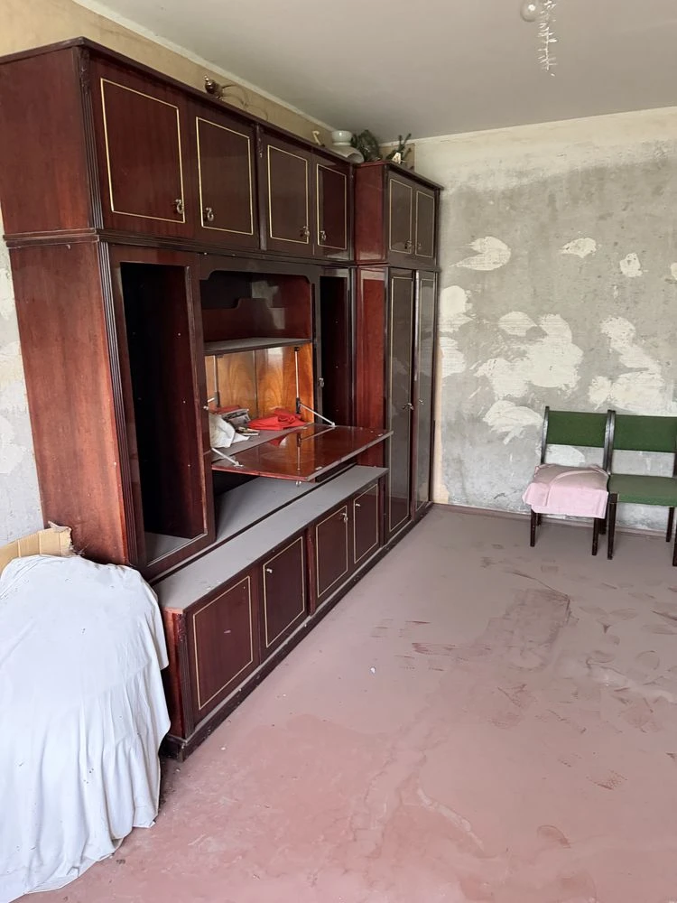 One-bedroom apartment for sale in the Hirnytsky microdistrict