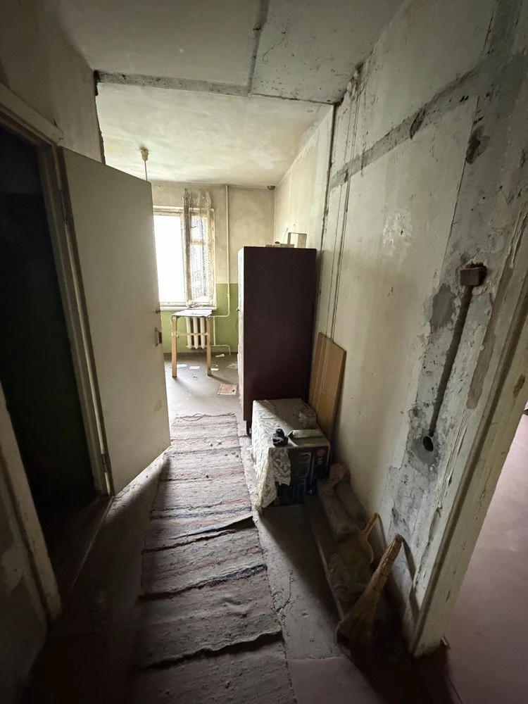 One-bedroom apartment for sale in the Hirnytsky microdistrict