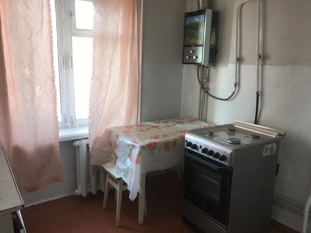 For Sale: 2-room apartment on Ulitsa Shepkin 2, 44th district