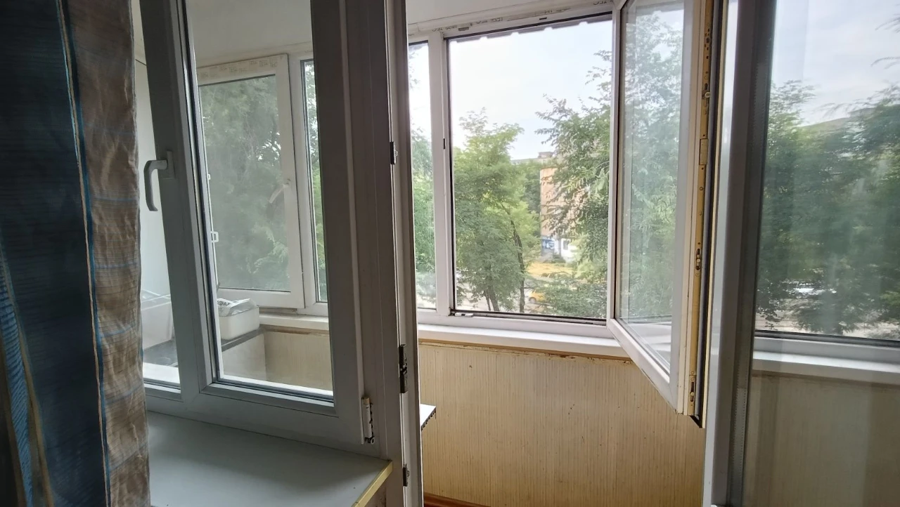 Продається терміново 3-кімнатна квартира, вул. Соборності