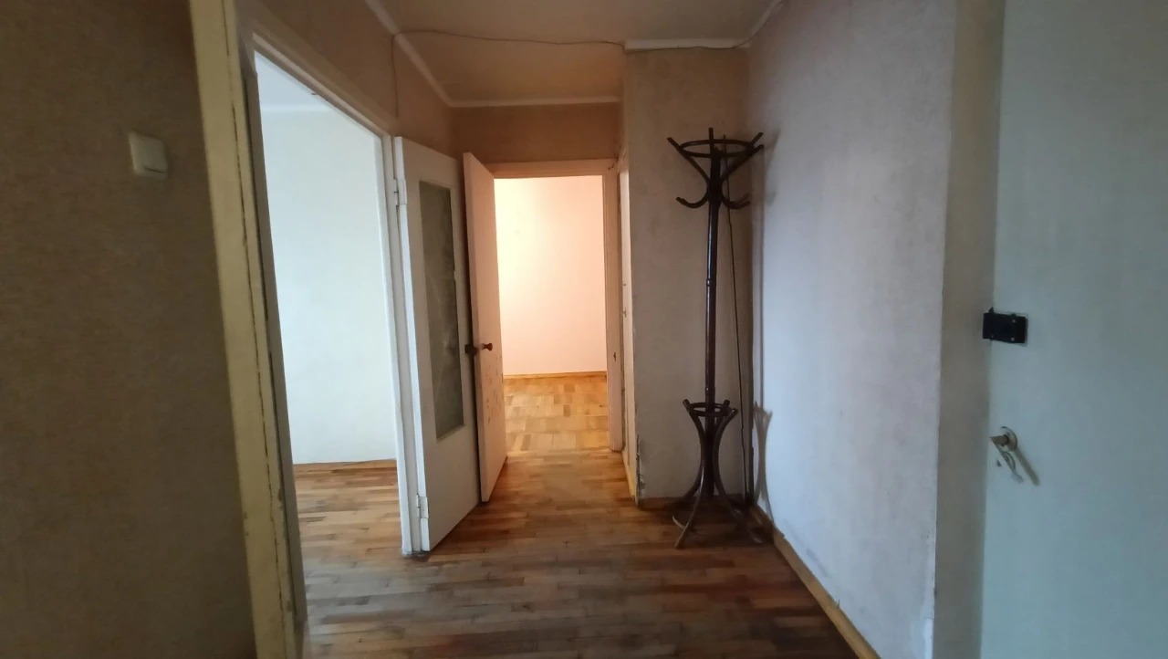 Продається терміново 2-кімнатна квартира 98 кв. м
