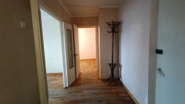 Продається терміново 2-кімнатна квартира 98 кв. м