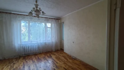 Продається терміново 2-кімнатна квартира 98 кв. м