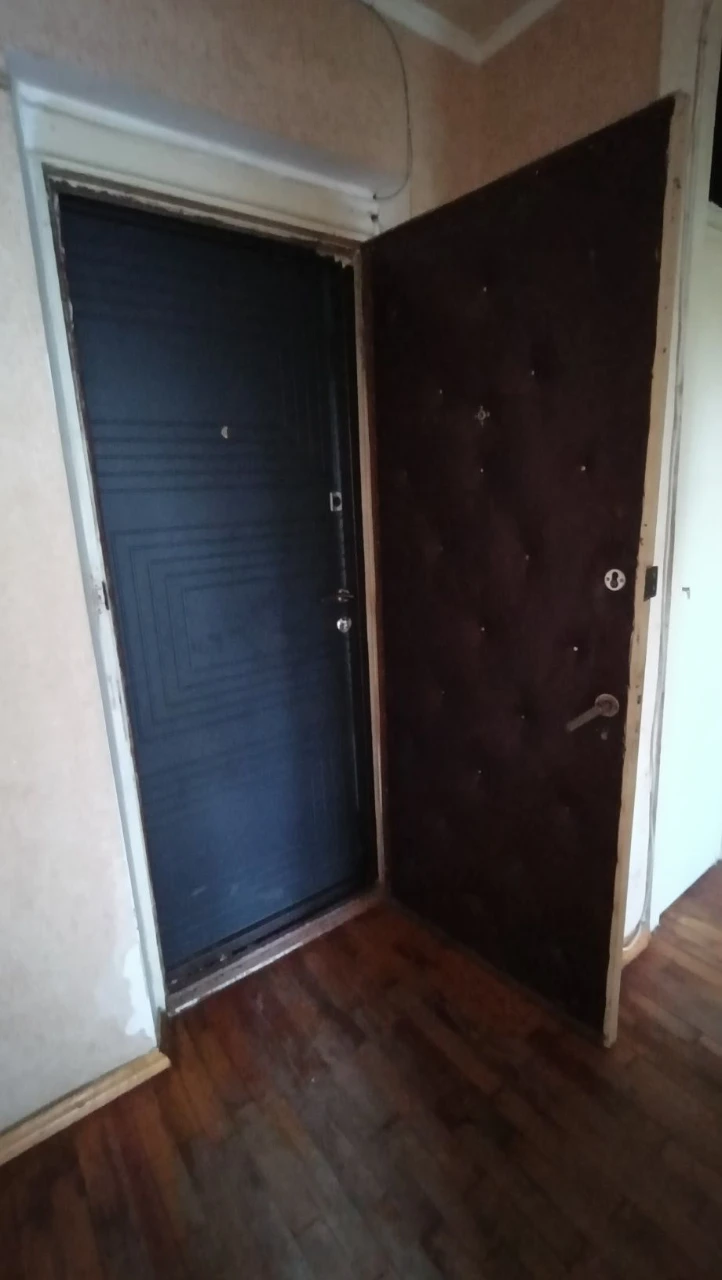 Продається терміново 2-кімнатна квартира 98 кв. м