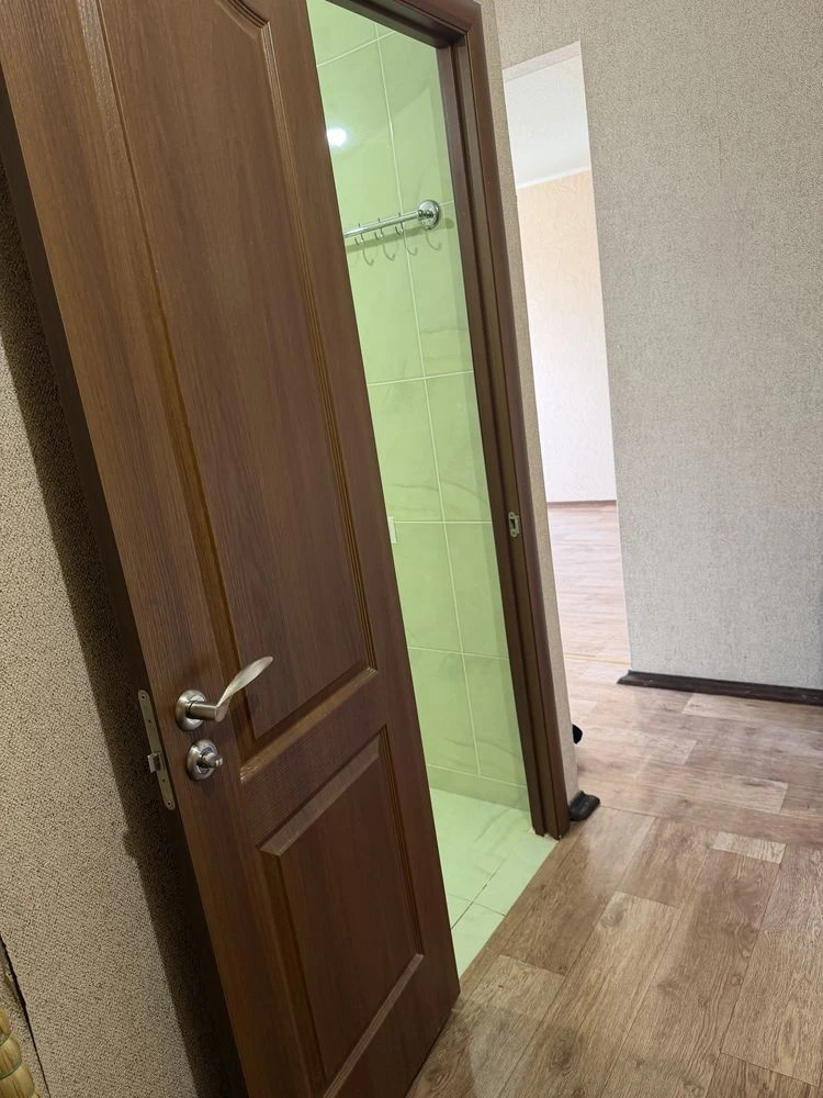 Продам 2-х  комнатную Соцгород (Восход)