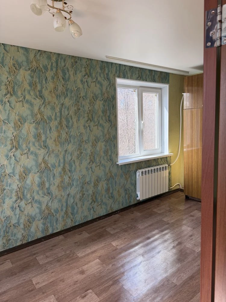 Продам 2-х  комнатную Соцгород (Восход)