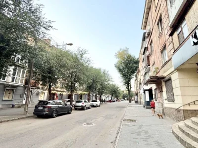 Apartment. Kryvyi Rih, Komerciyna Vulytsia (Yanova)