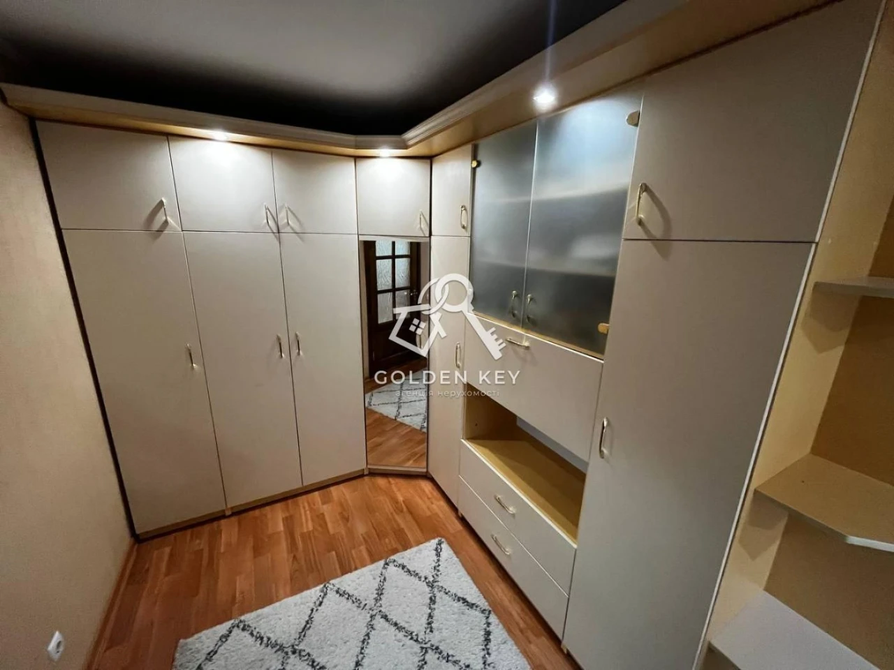 Two-bedroom apartment for sale, Ponds