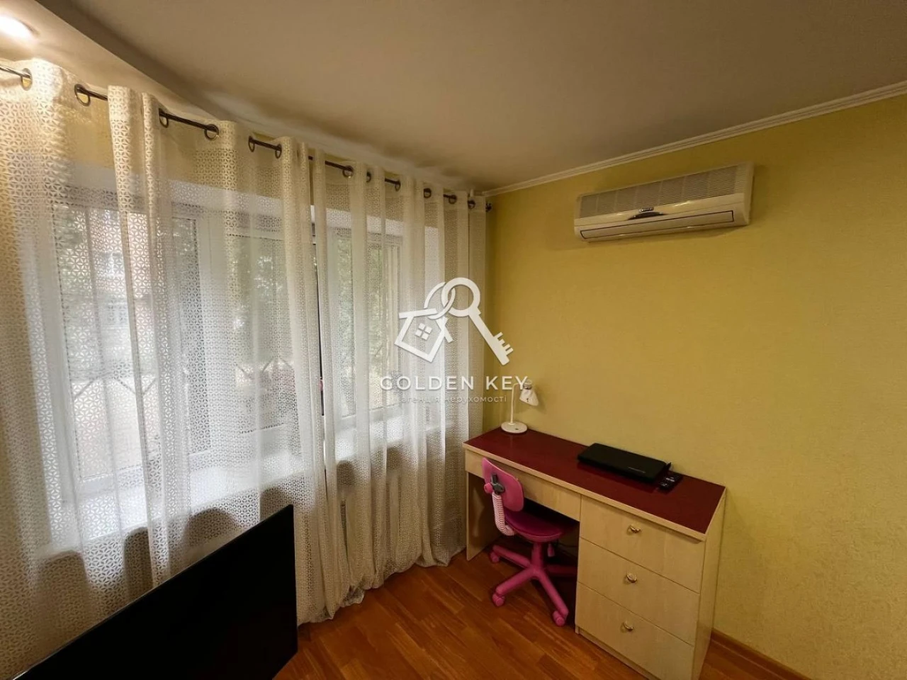 Two-bedroom apartment for sale, Ponds