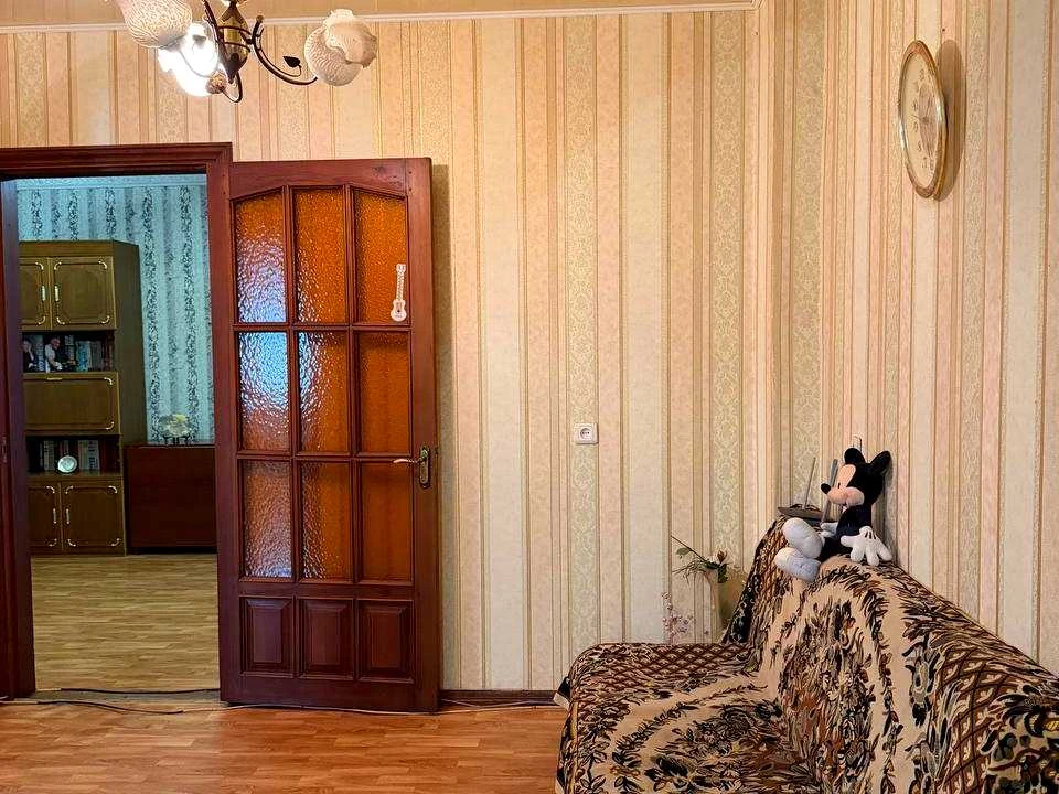 Квартира. Кривий Ріг, Вечірній проспект.