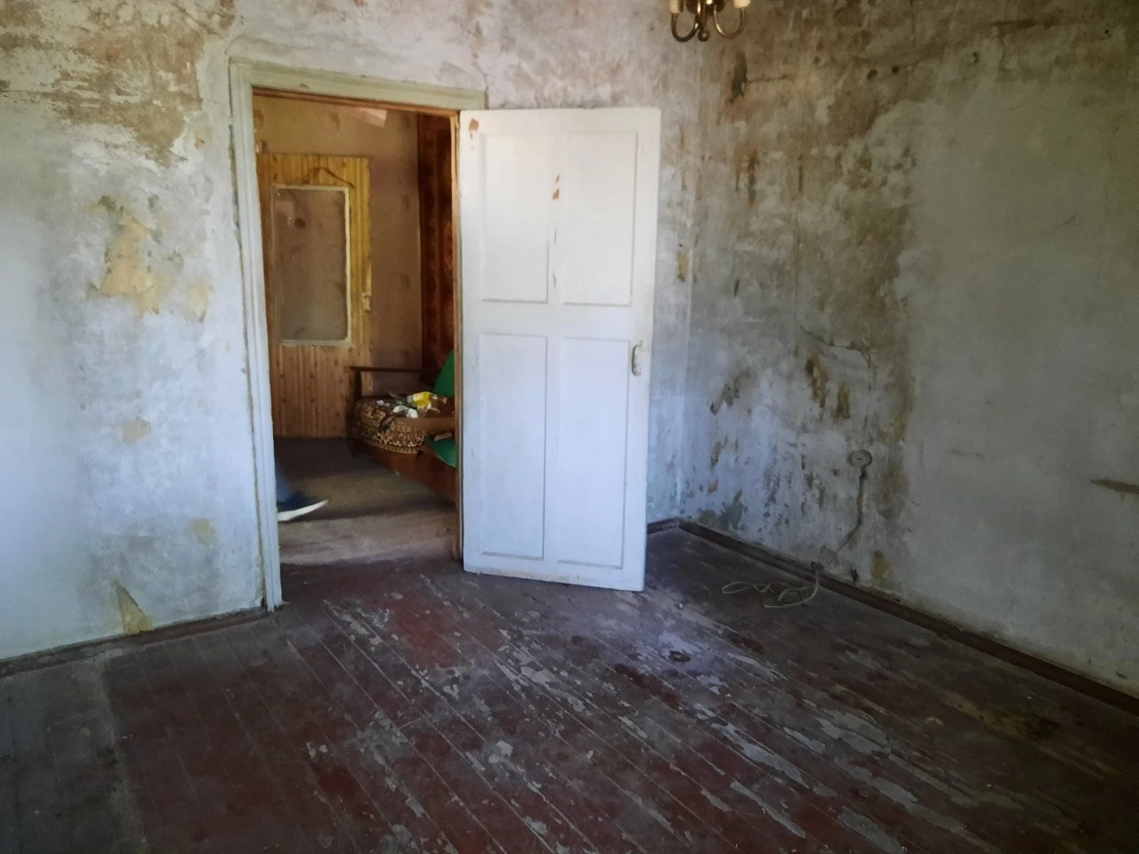 For Sale: 3-bedroom apartment