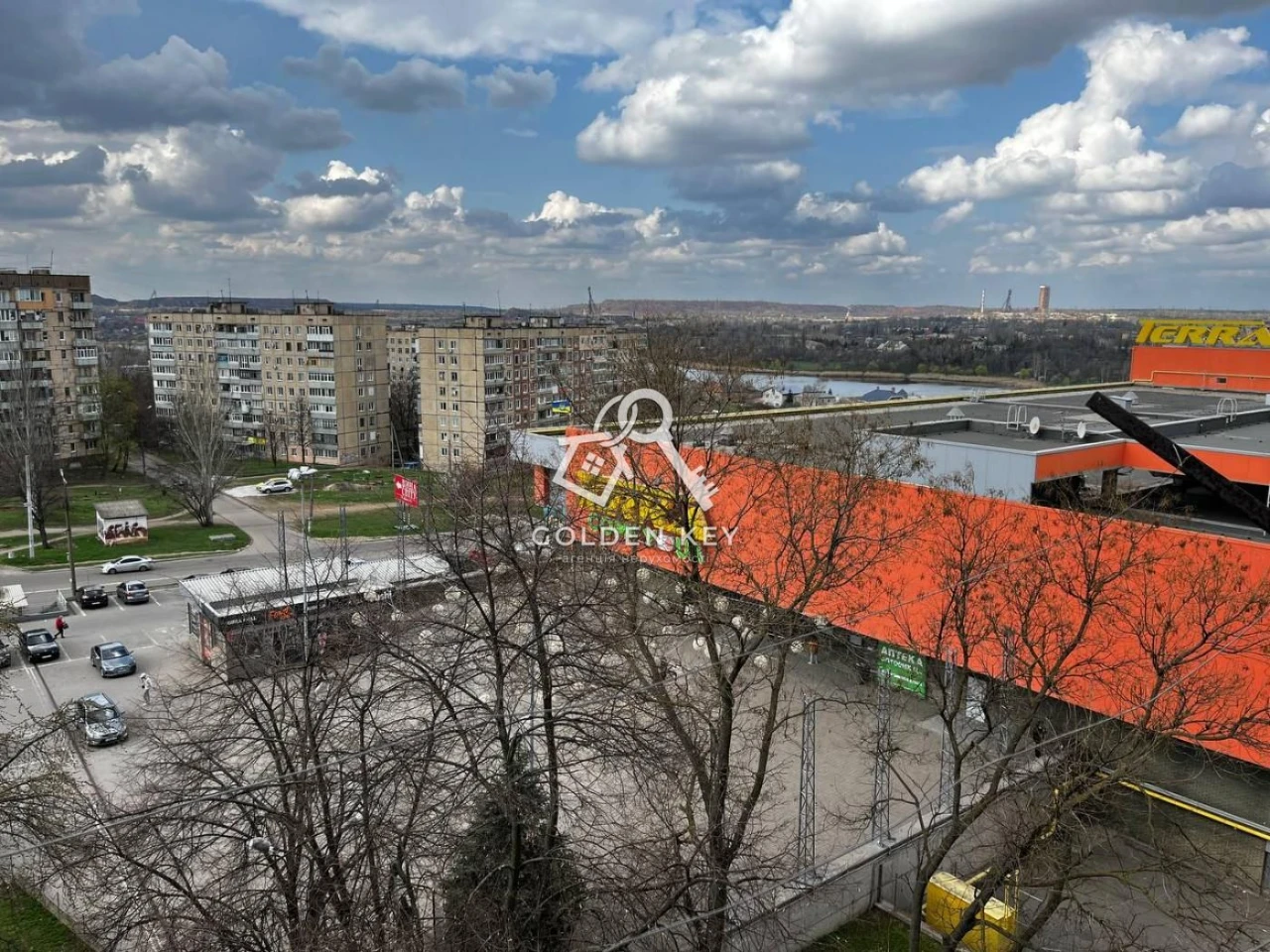 Sale of a 3-room apartment, 5th Zarichy
