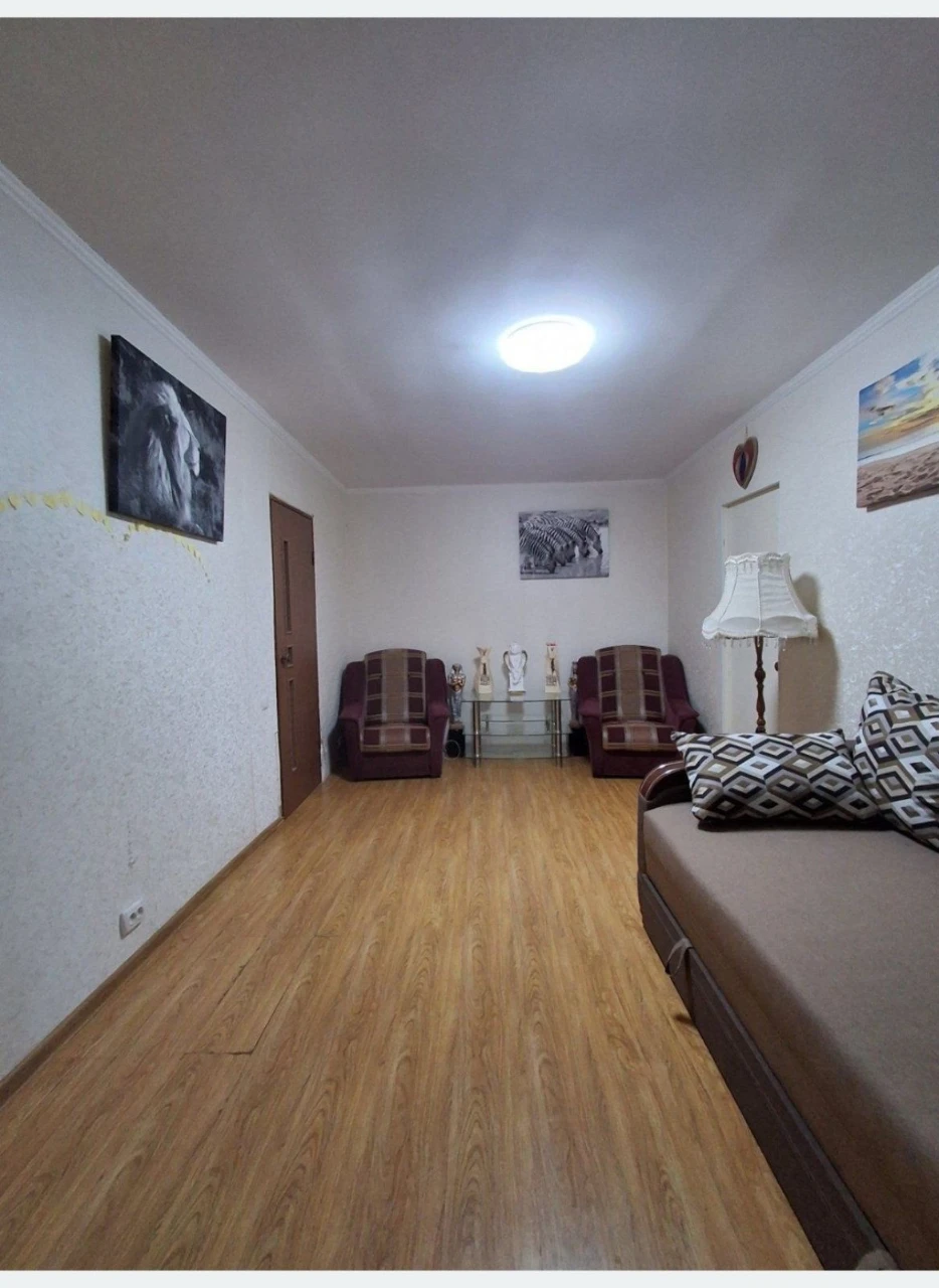 Selling 2-room apartment with independent heating