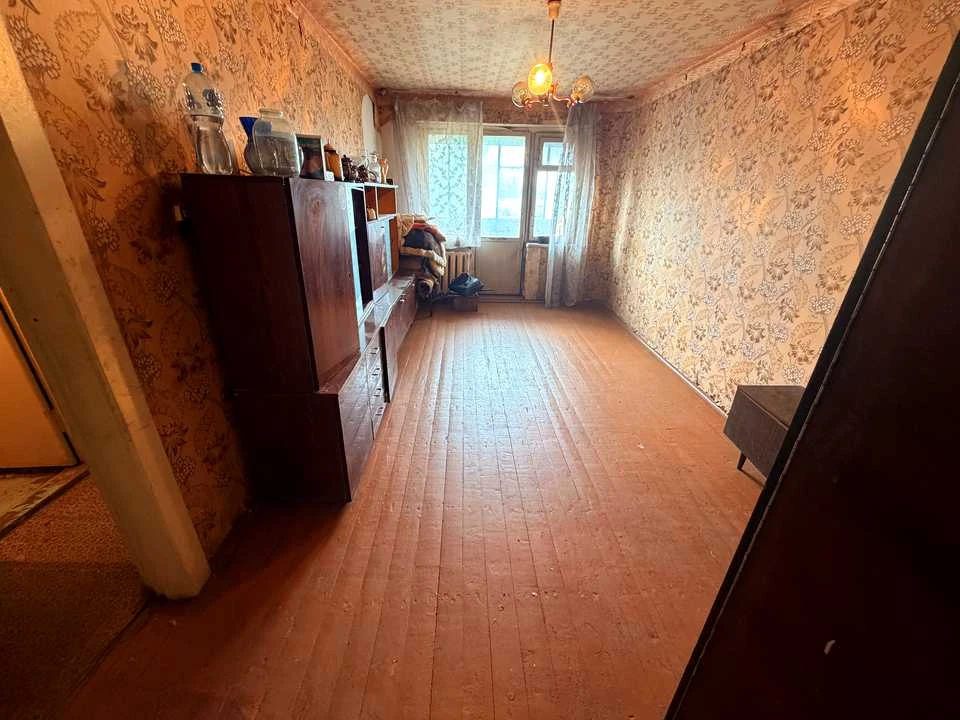 Apartment. Kryvyi Rih, University Street (Gagarin)