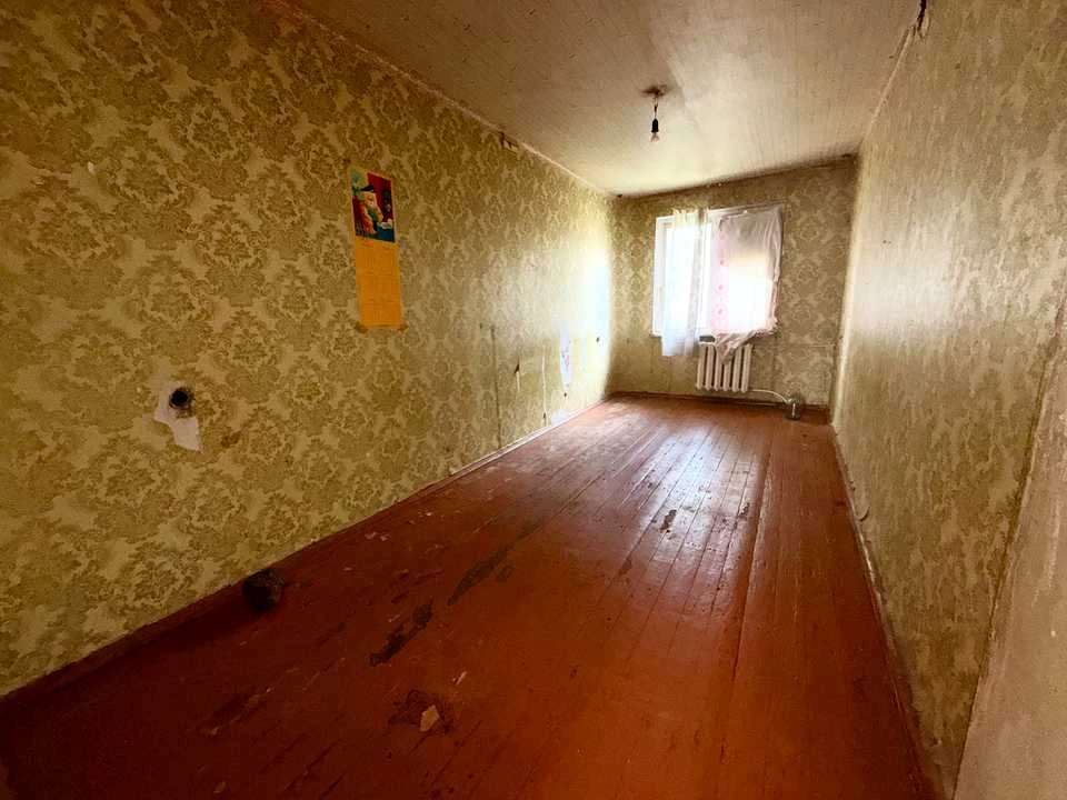 Apartment. Kryvyi Rih, University Street (Gagarin)