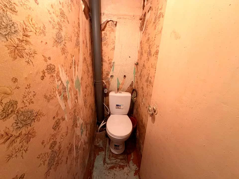 Apartment. Kryvyi Rih, University Street (Gagarin)