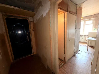 Apartment. Kryvyi Rih, University Street (Gagarin)