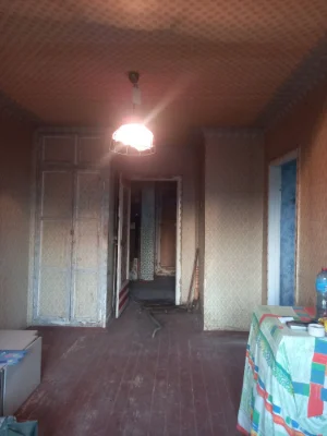 КРЭС продается 3 квартира.