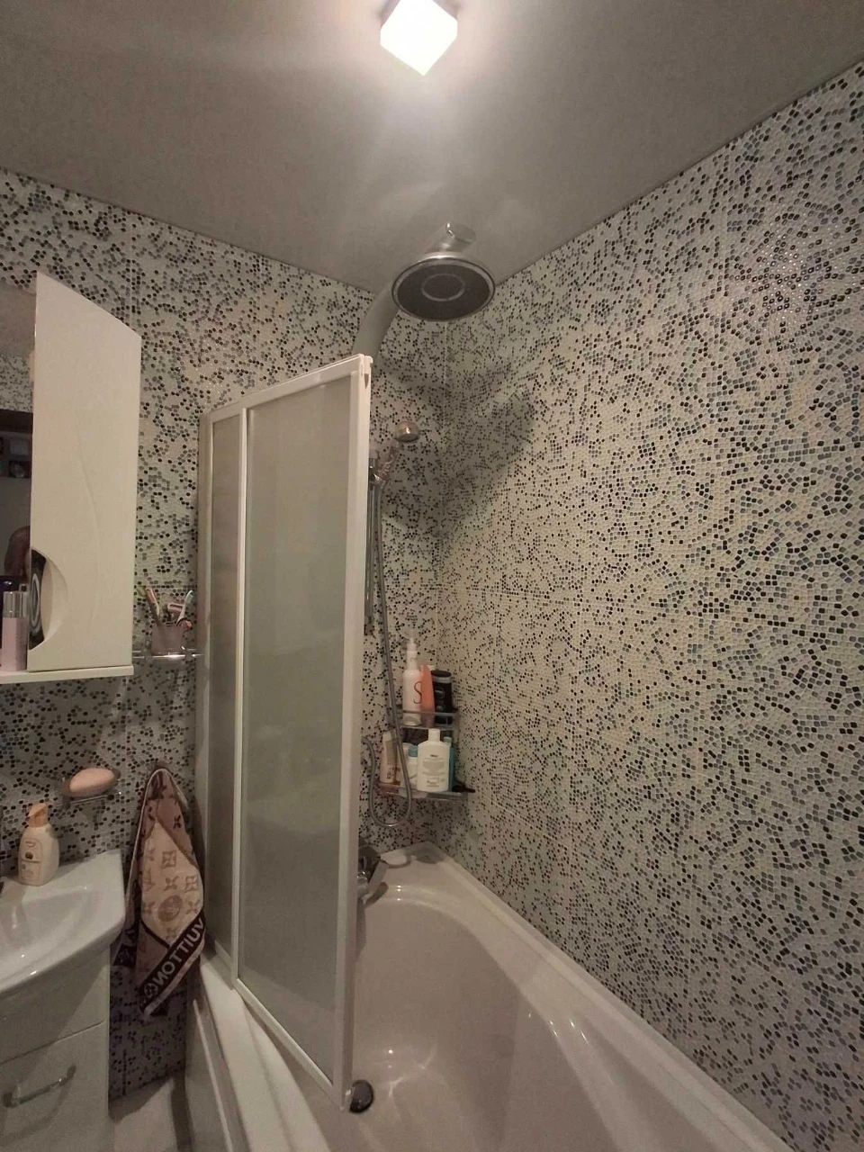 For sale: 3-room apartment, Jubileynyi district, independent heating!