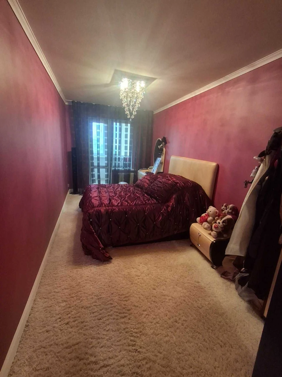 For sale: 3-room apartment, Jubileynyi district, independent heating!