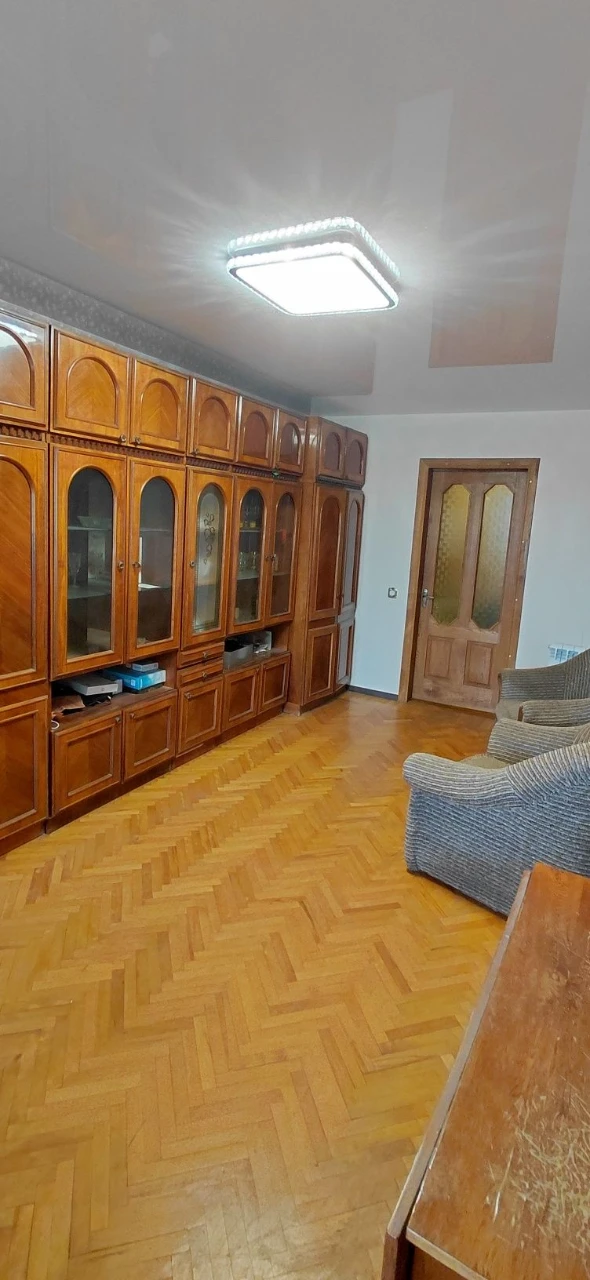 Продаж 3-кімнатній квартири в центрі
