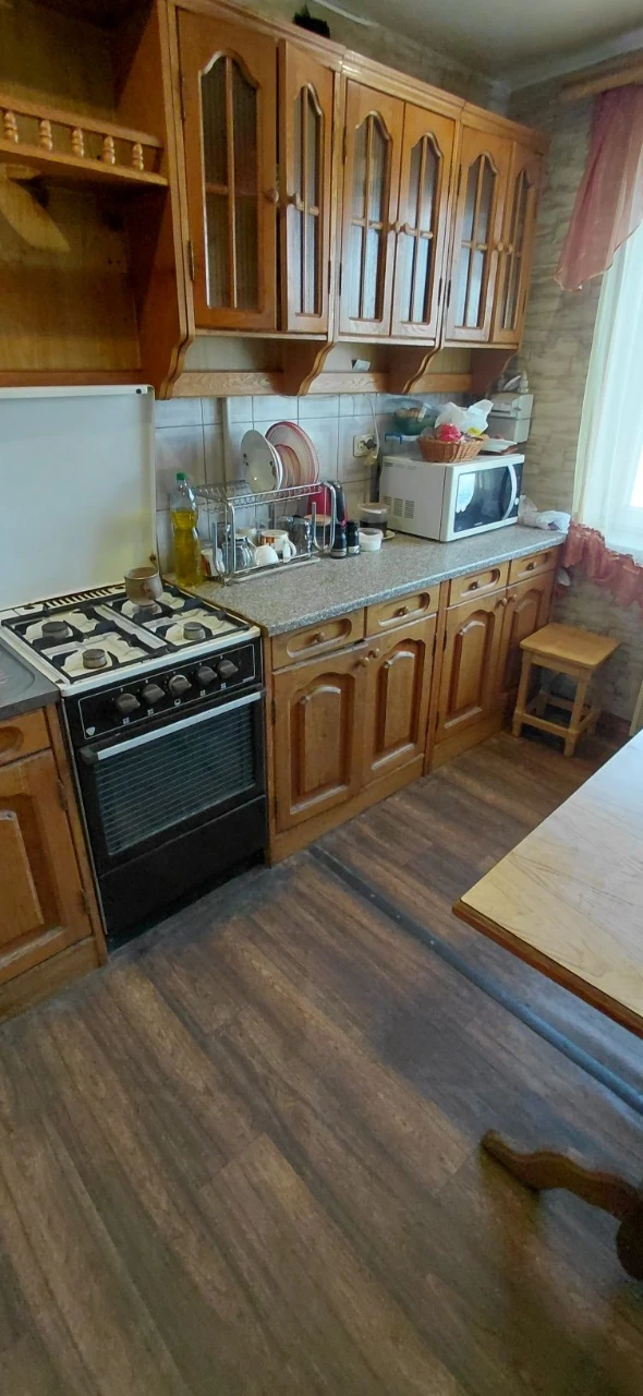 Продаж 3-кімнатній квартири в центрі