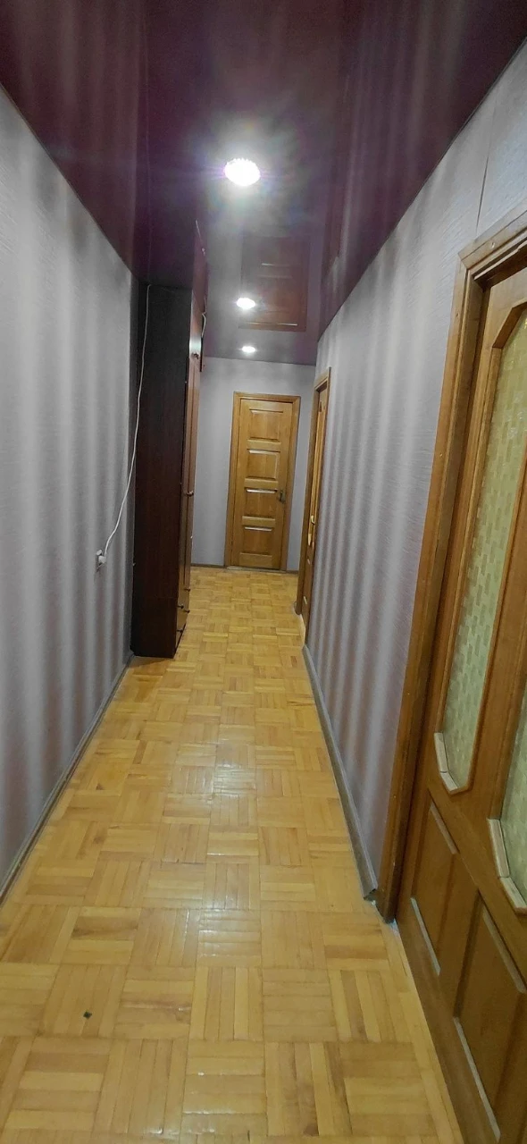 Продаж 3-кімнатній квартири в центрі