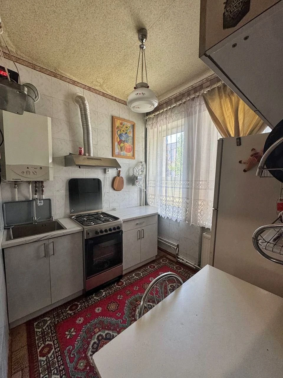 Продам квартиру  2к.кв. на Универмаге с АВТОНОМКОЙ.