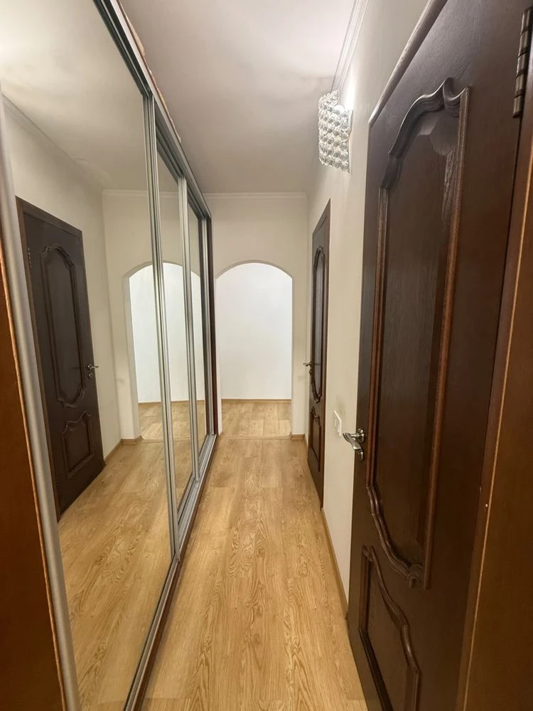 Продажа 3-комнатной квартиры, 72,1 м.кв, в чешском стиле с автономным отоплением