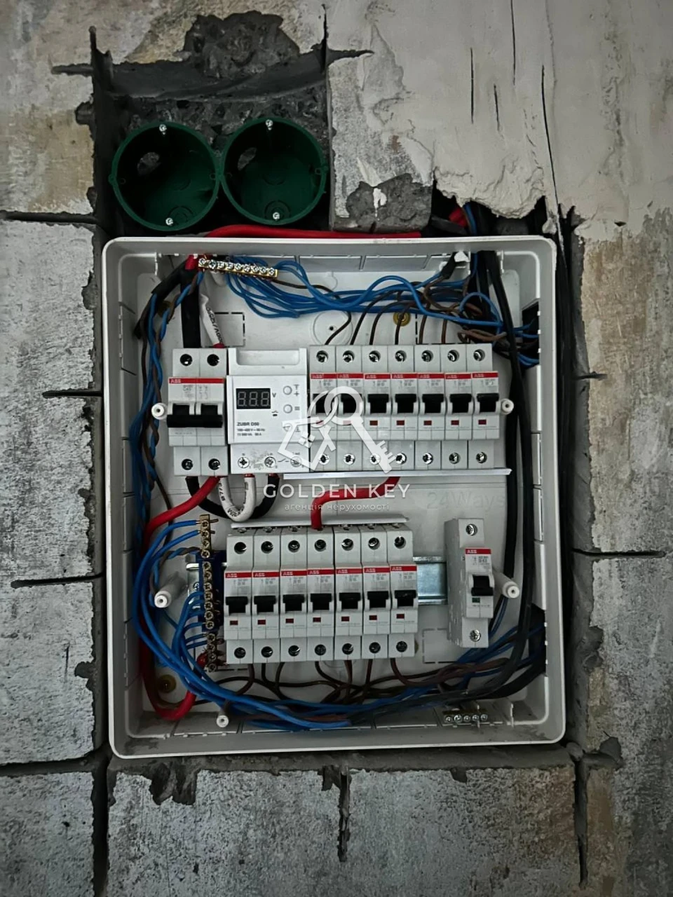 Продаж 4-кімнатній квартири, 173 квартал