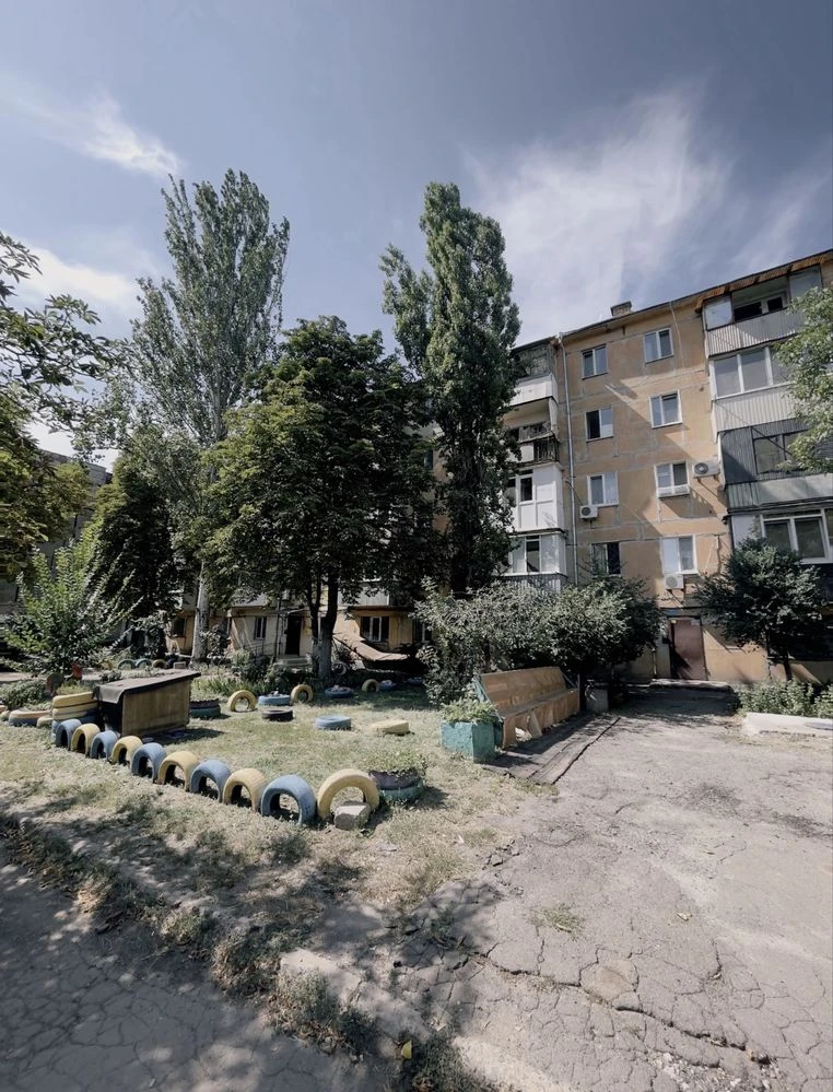 Продається 1-кімнатна квартира на вул. Великого, 30 (Олімп)