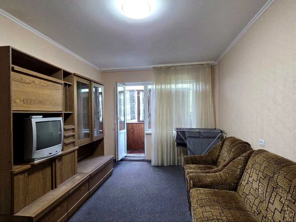 Apartment. Evening Boulevard, Krivoi Rog.