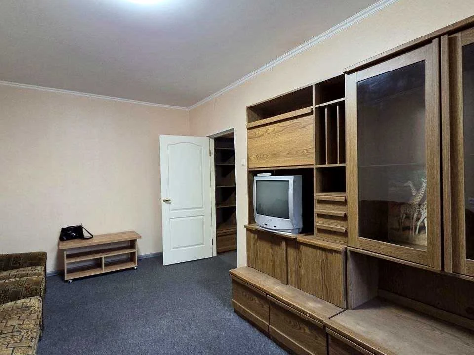 Apartment. Evening Boulevard, Krivoi Rog.