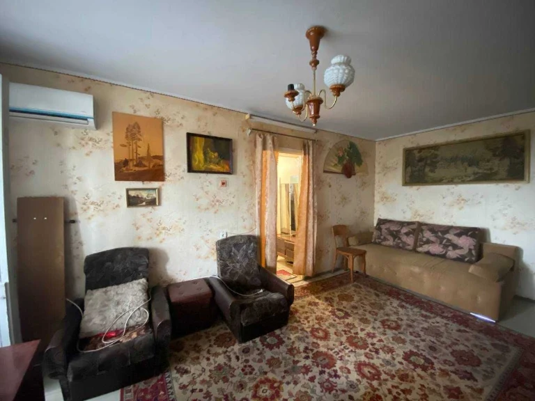 Продаётся 3‑комнатная квартира по ул. Ярослава Мудрого (98‑й