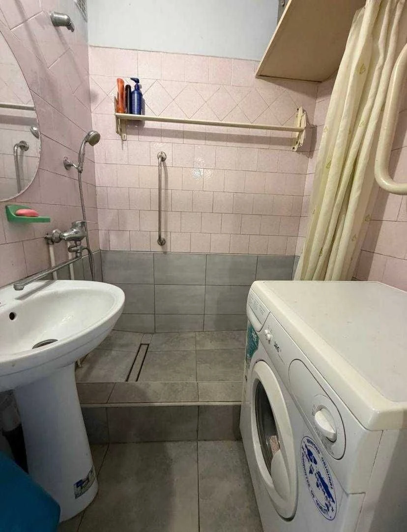 Продаётся 3‑комнатная квартира по ул. Ярослава Мудрого (98‑й