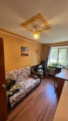 4-комнатная квартира с ремонтом, Центр