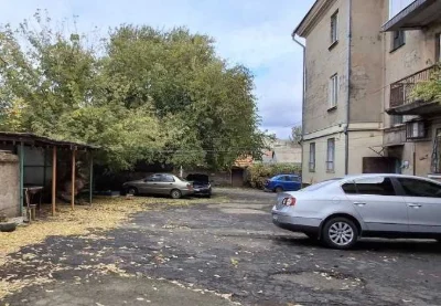 Spacious and warm 3-room apartment in the Central City district