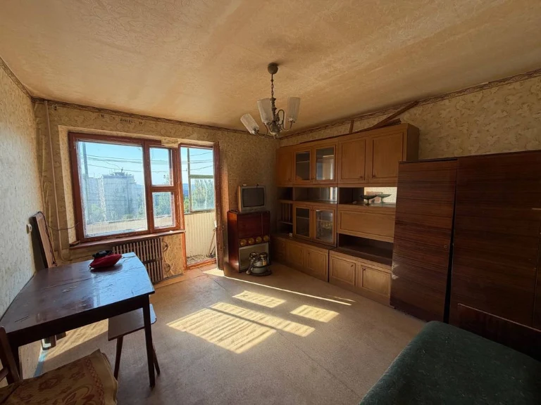 Sale of a 1-bedroom apartment at 5 Zarechny 23