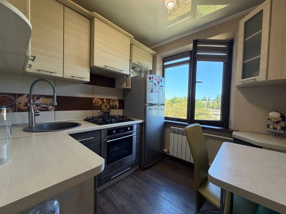 Sale of a 3-room apartment, Yuvileyna Street, Pokrovska Street, 25