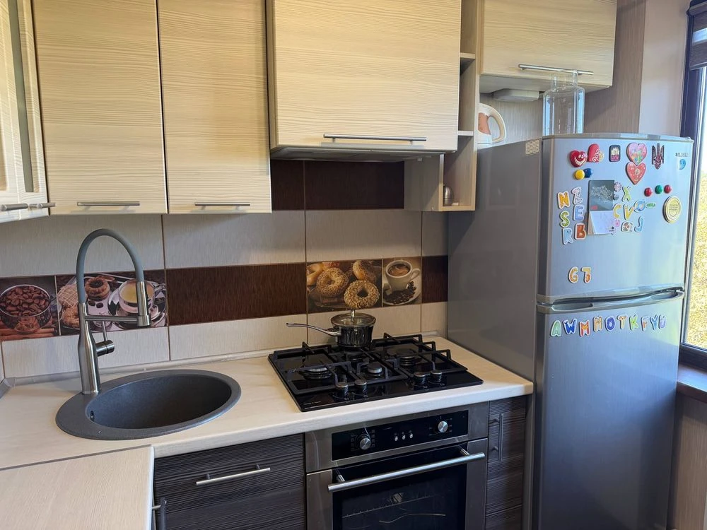 Sale of a 3-room apartment, Yuvileyna Street, Pokrovska Street, 25
