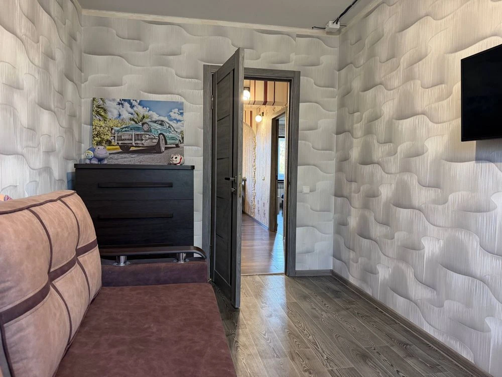 Sale of a 3-room apartment, Yuvileyna Street, Pokrovska Street, 25
