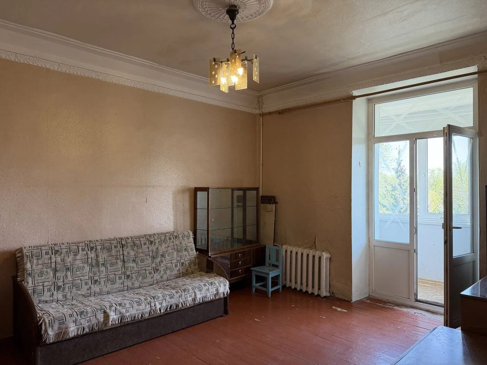 Продаж 2-кімнатної квартири, вул. Вадима Гурова, 11