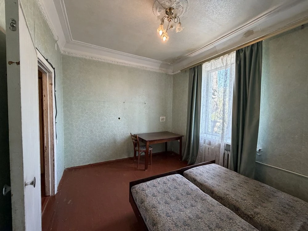 Продаж 2-кімнатної квартири, вул. Вадима Гурова, 11